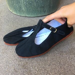 never been worn urban outfitter shoes